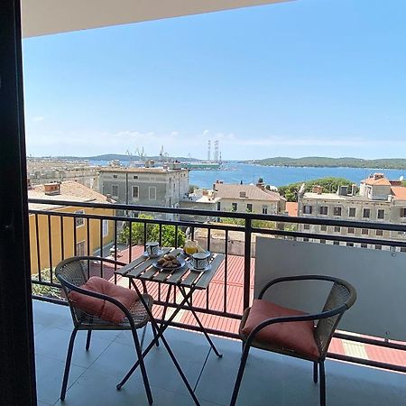 Vista Center Apartment Pula Bagian luar foto