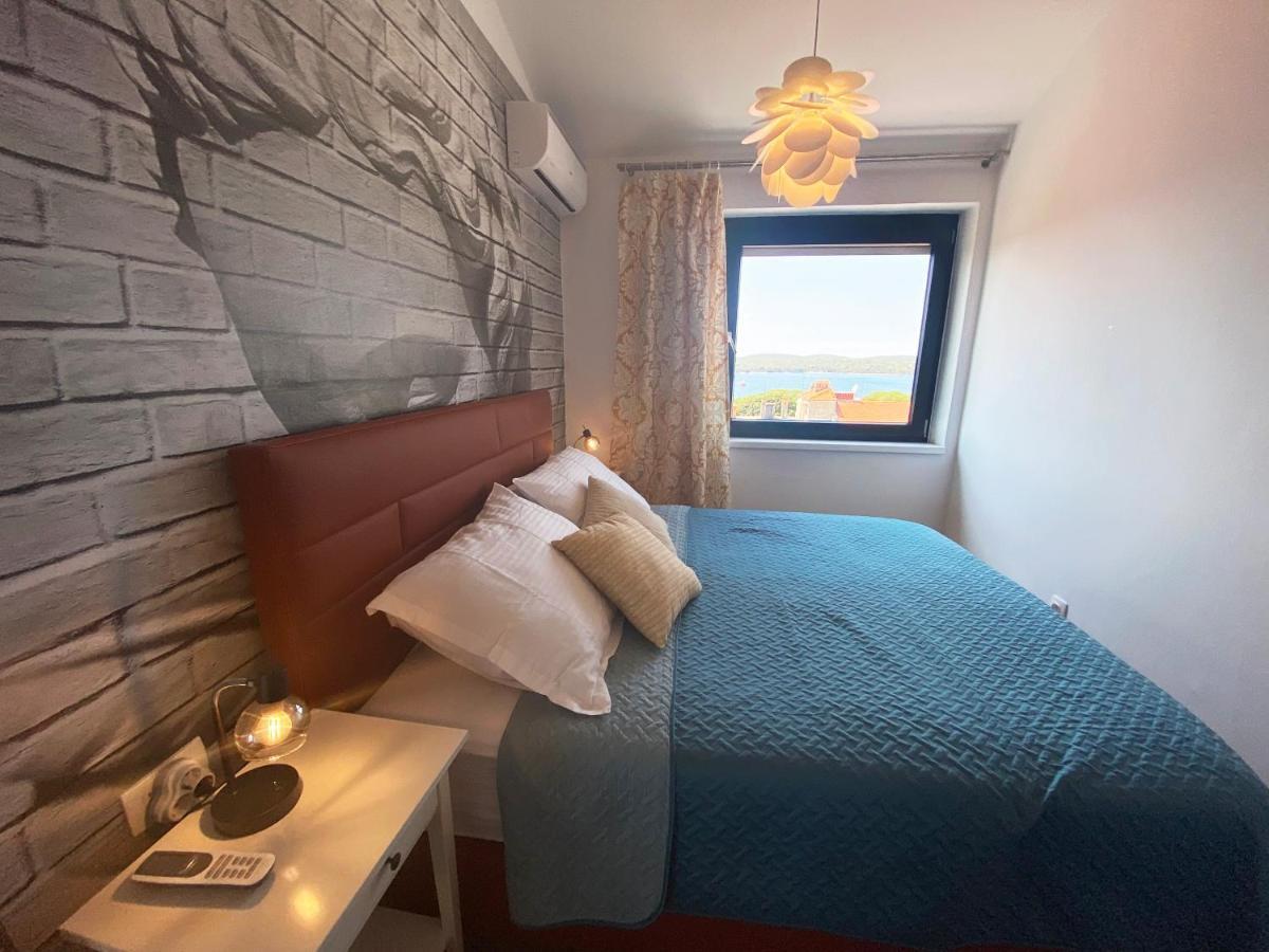 Vista Center Apartment Pula Bagian luar foto
